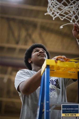 5C74C559-1A05-444F-9F16-0306D4592334