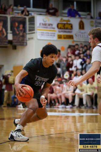 AABEAEF6-1D4E-413B-BAFE-846870816EC1